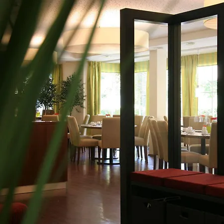 Nordwest-hotel فندق 4*